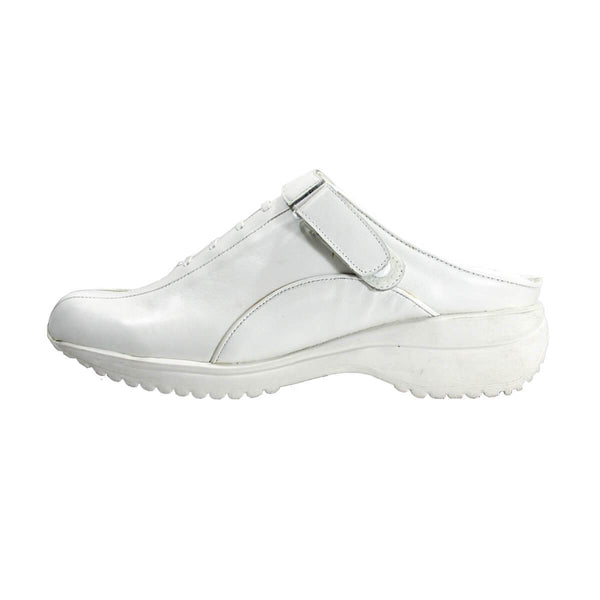 24 HOUR COMFORT Britney Women's Wide Width Leather Clogs