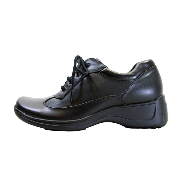 24 HOUR COMFORT Maja Women's Wide Width Leather Oxfords