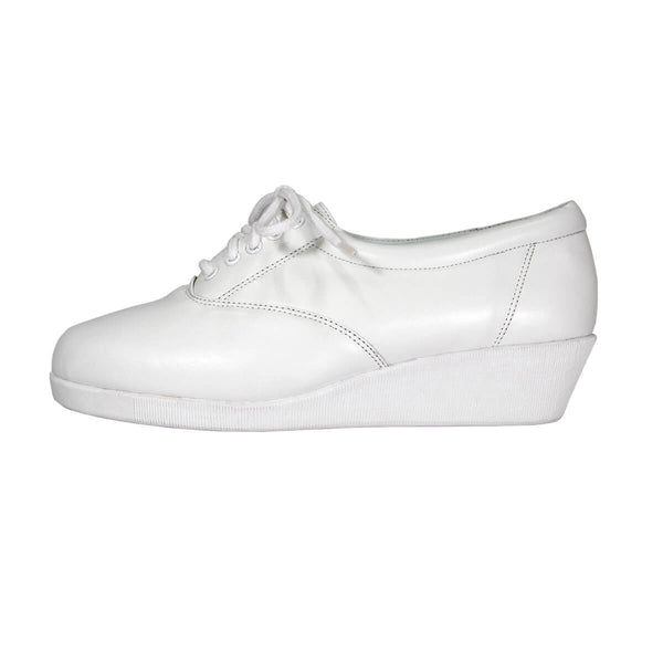 24 HOUR COMFORT Debbie Women's Wide Width Leather Lace-Up Shoes