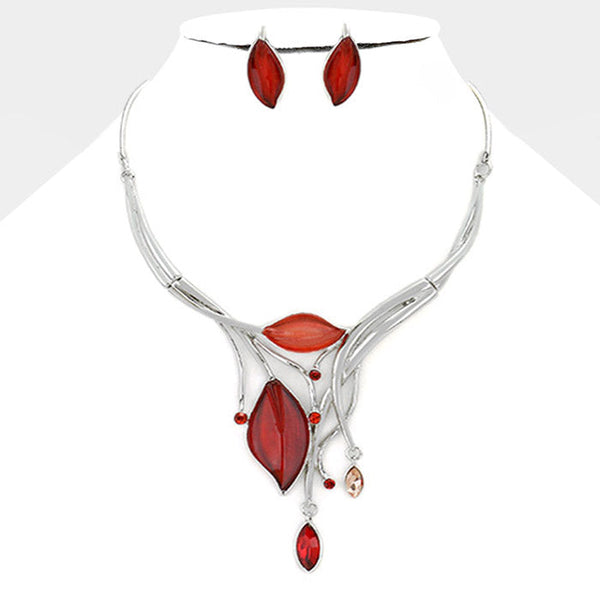 Crystal Detail Epoxy Leaf Necklace