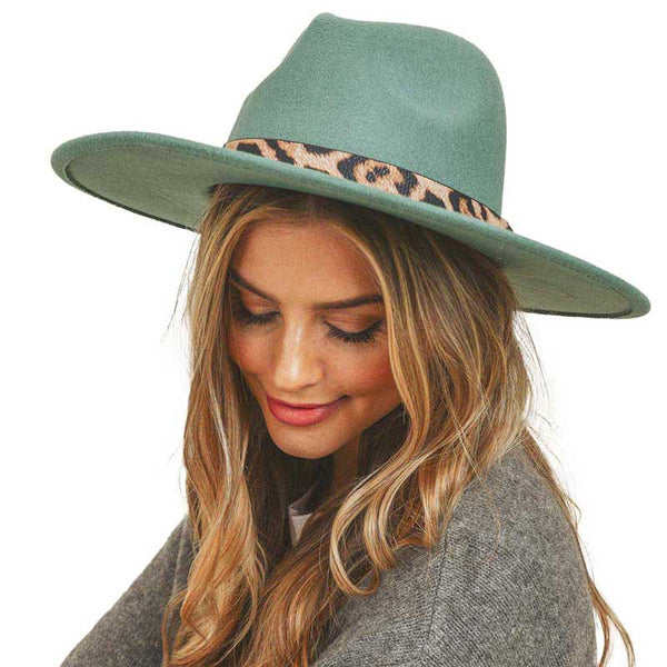 Turquoise Wide Brim Leopard Pattern Pointed Panama Hat; Stylish and practical: very cute and lightweight, comfortable for warmer weather, Large, and perfect for keeping the sun off of your face, neck, and shoulders, ideal for travelers who are on vacation or just spending some time in the great outdoors.